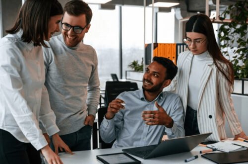 The Strategies Used By Top Companies To Draw In And Keep Top Talent